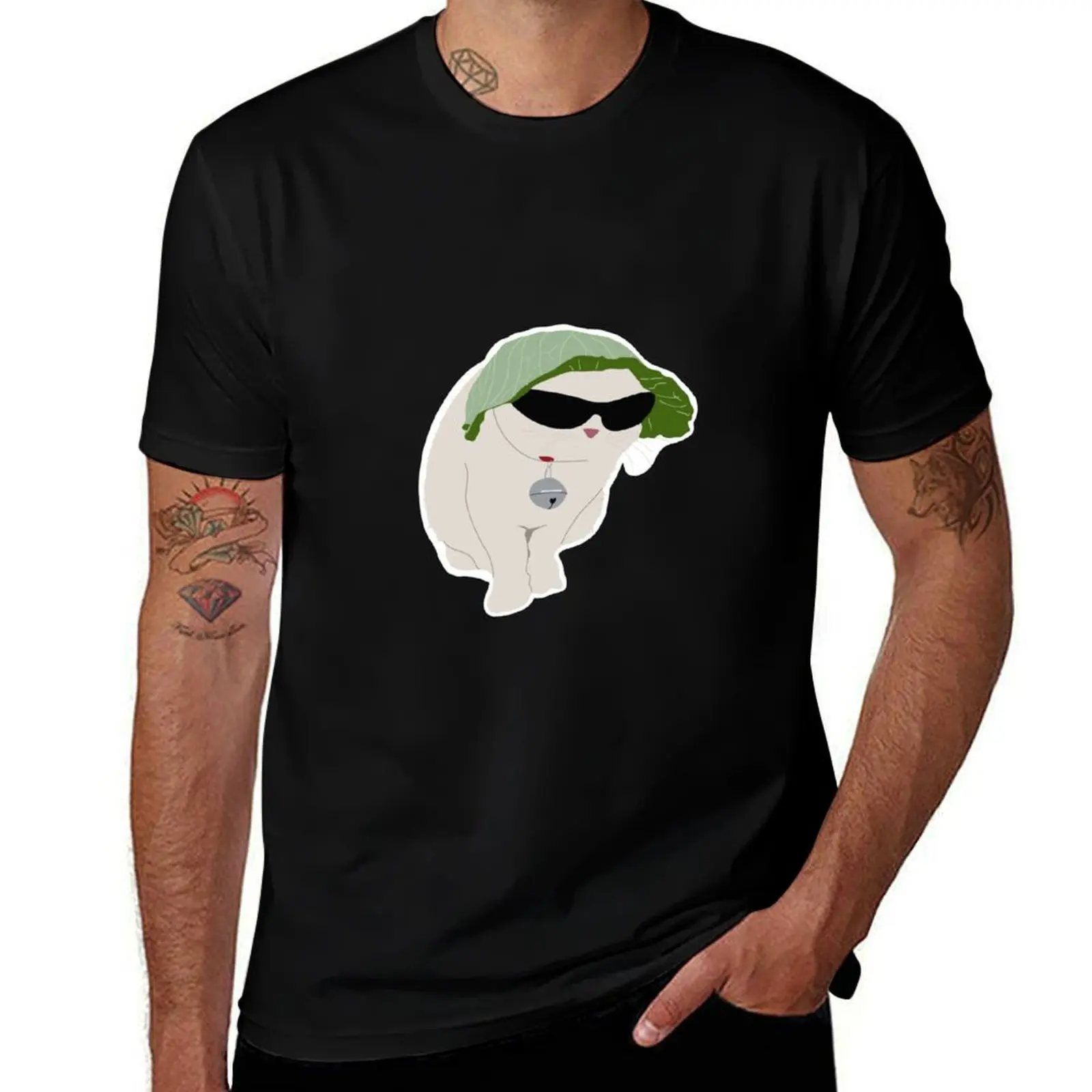 Lettuce Hat Cat (Black) T-Shirt Plus Size Comfort Fit Tee T-Shirt