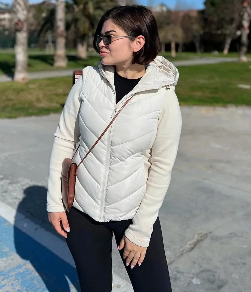 

autumn and winter new women's classic style commuter versatile light and thin