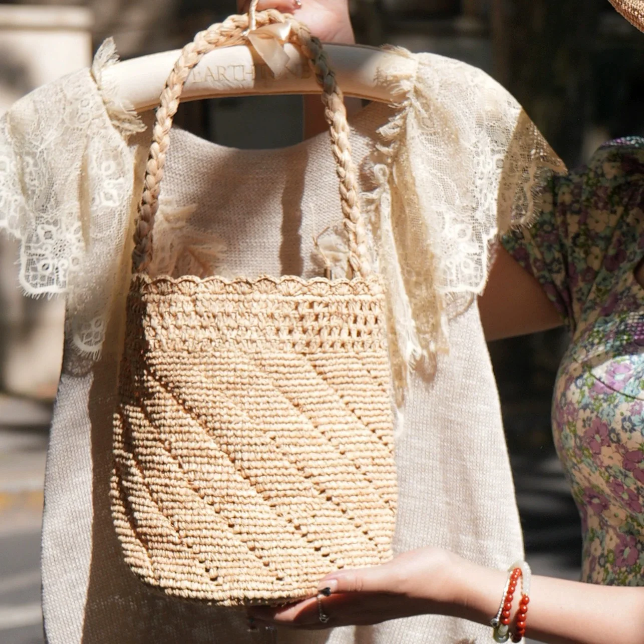 bolso-de-rafia-hecho-a-mano-para-mujer-estilo-vacaciones-francesas-bolso-de-paja-tejido-calado-bolso-de-hombro-casual-de-verano-para-playa