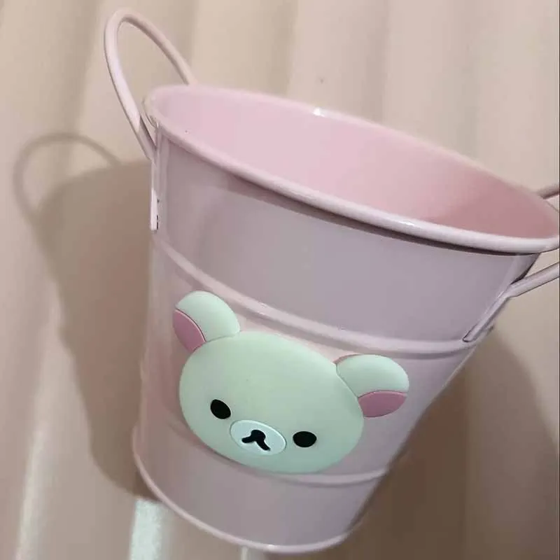 Rilakkuma Organizador de mesa de desenho animado de grande capacidade - Suporte para caneta de armazenamento de maquiagem Hello Kitty Design Presente de armazenamento doméstico