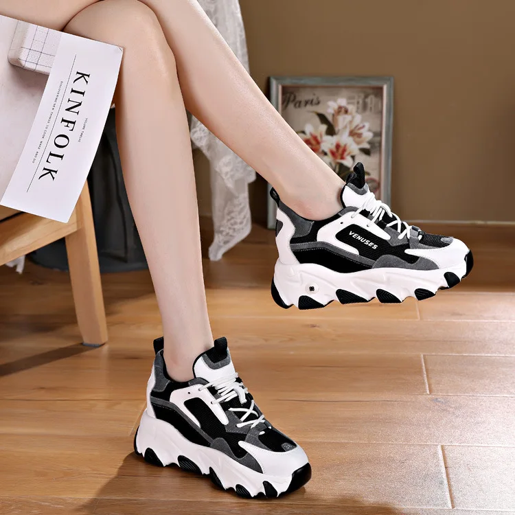 

Women With Mesh And Synthetic Leather Upper Lace Up Design Round Toe Non Slip Thick Sole Breathable Casual Sports Shoes Trendy F
