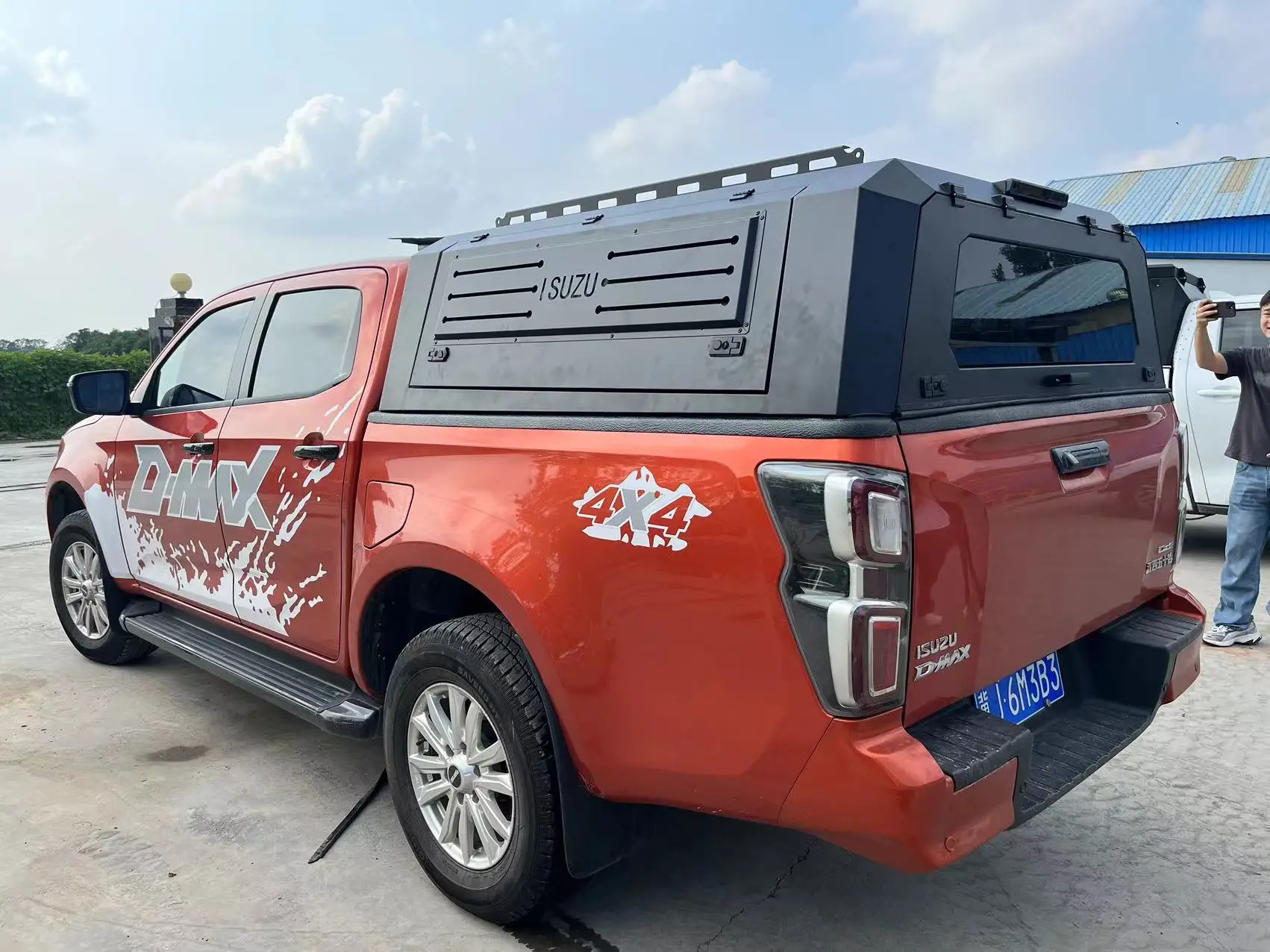 

ISUZU DMAX 4x4 2023, аксессуары для бездорожья, задняя крышка для ручного пикапа, водонепроницаемая рулонная крышка