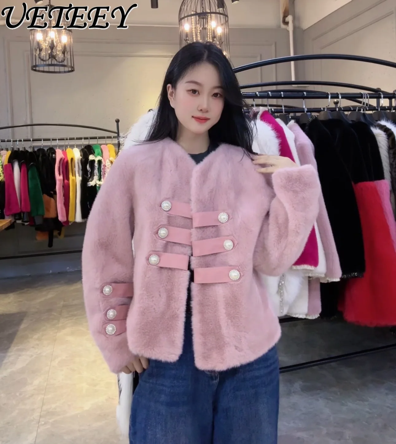 

2025 Winter New Warm Short Fur Coat Female Palace Style Fashionable Elegant Gentle Pearl Pink Fur Jacket for Women clothes
