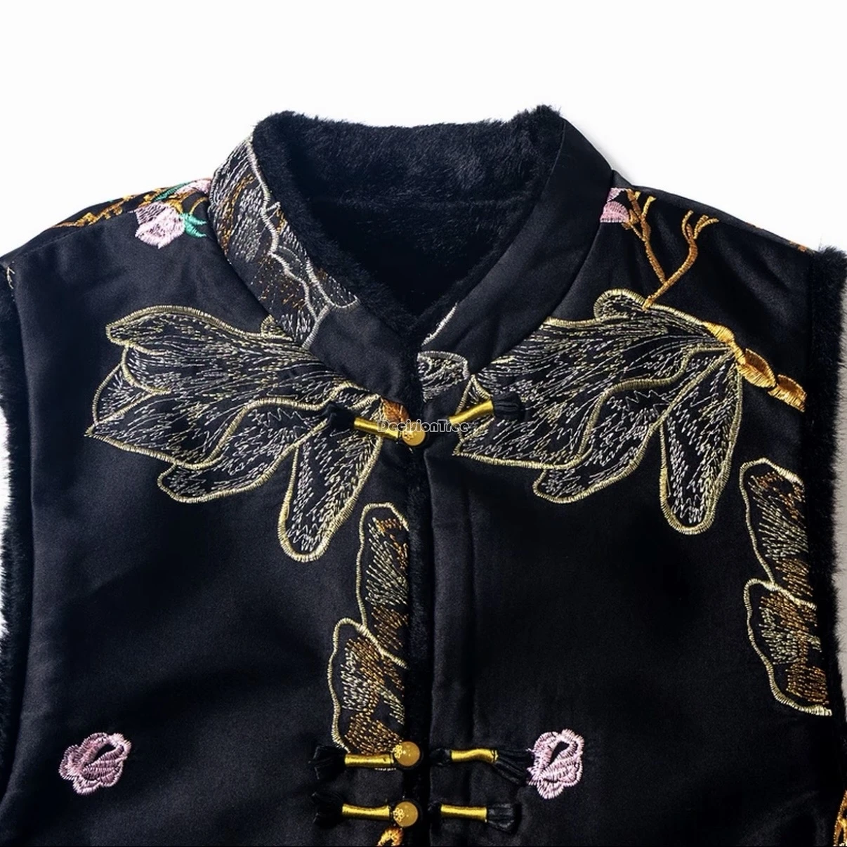 سترة مطرزة فضفاضة وسميكة على الطراز الوطني الصيني الجديد لعام 2025 سترة مزدوجة الارتداء بياقة واقفة بدون أكمام سترة شيونغسام للنساء