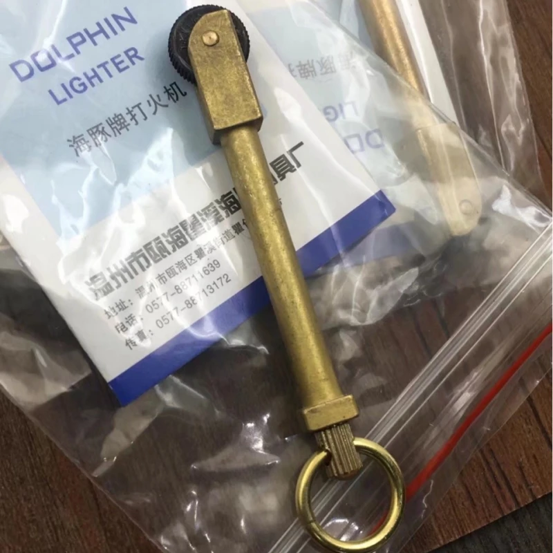 

New Outdoor Survival Waterproof Grinding Wheel Lighter Portable Adventure Camping Cigarette Accessories Men's Small Gift Tools