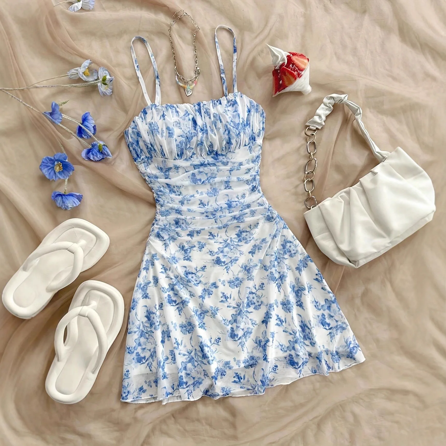 

Sexy Floral Halter Neck Women's Dress Beach Waist Cinching Gown Summer Style No Sleeve Thin Knitted Polyester Dress