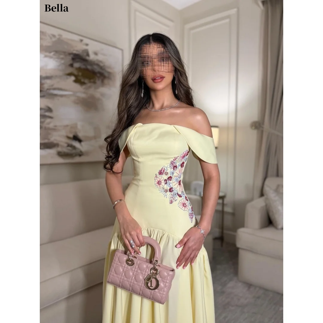 

Bella Customized Pale Yellow Off Shoulder Prom Dresses Fold Lap vestidos de noche Floral Embroidery Ruched Formal Evening 2026