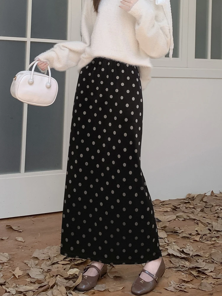 Black polka dot gold velvet midi skirt women autumn and winter 2025 new high waist slimming slit A-line hip hugging skirt