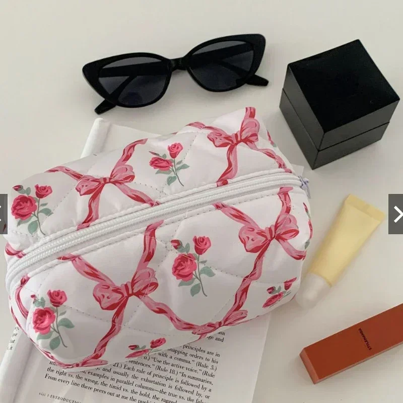 Bolsa de maquiagem floral feminina, bolsa de cosméticos com laço coreano, bolsa de mão, organizador de armazenamento de cosméticos, bolsa de higiene pessoal, estojo de beleza