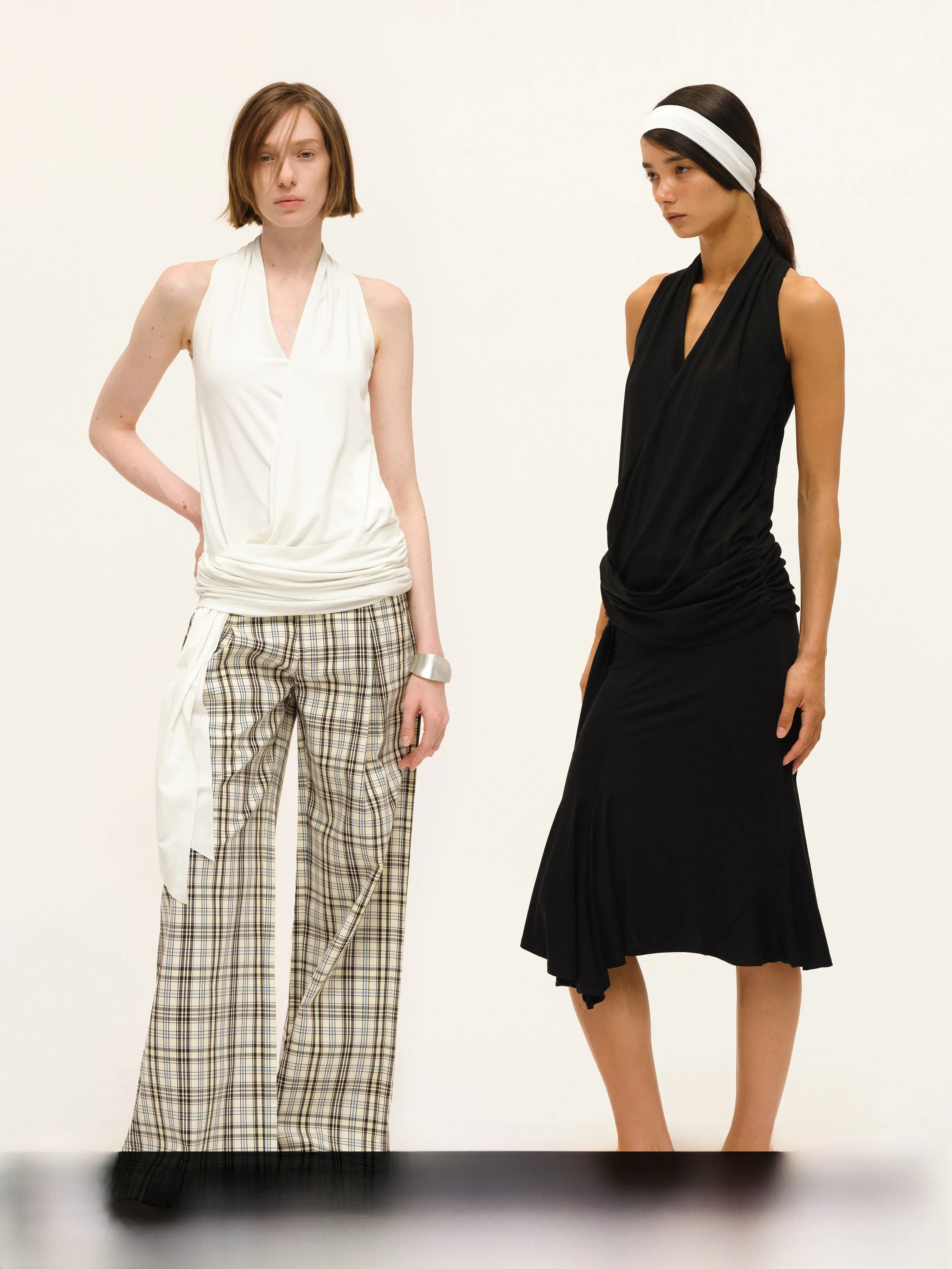 

SMIIILE Laisel High Elastic V-ne Ruched Strapl Vest Women Summer Slimming Svel Draped Top Commute Sle