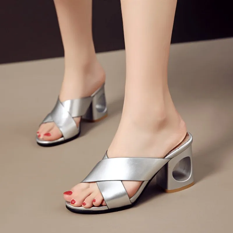 Casual Summer Flip Flops Fashion Thick High Heels Slipper Beach Shoes for Women Gold silver Mules Shoes Women 2021 Plus size