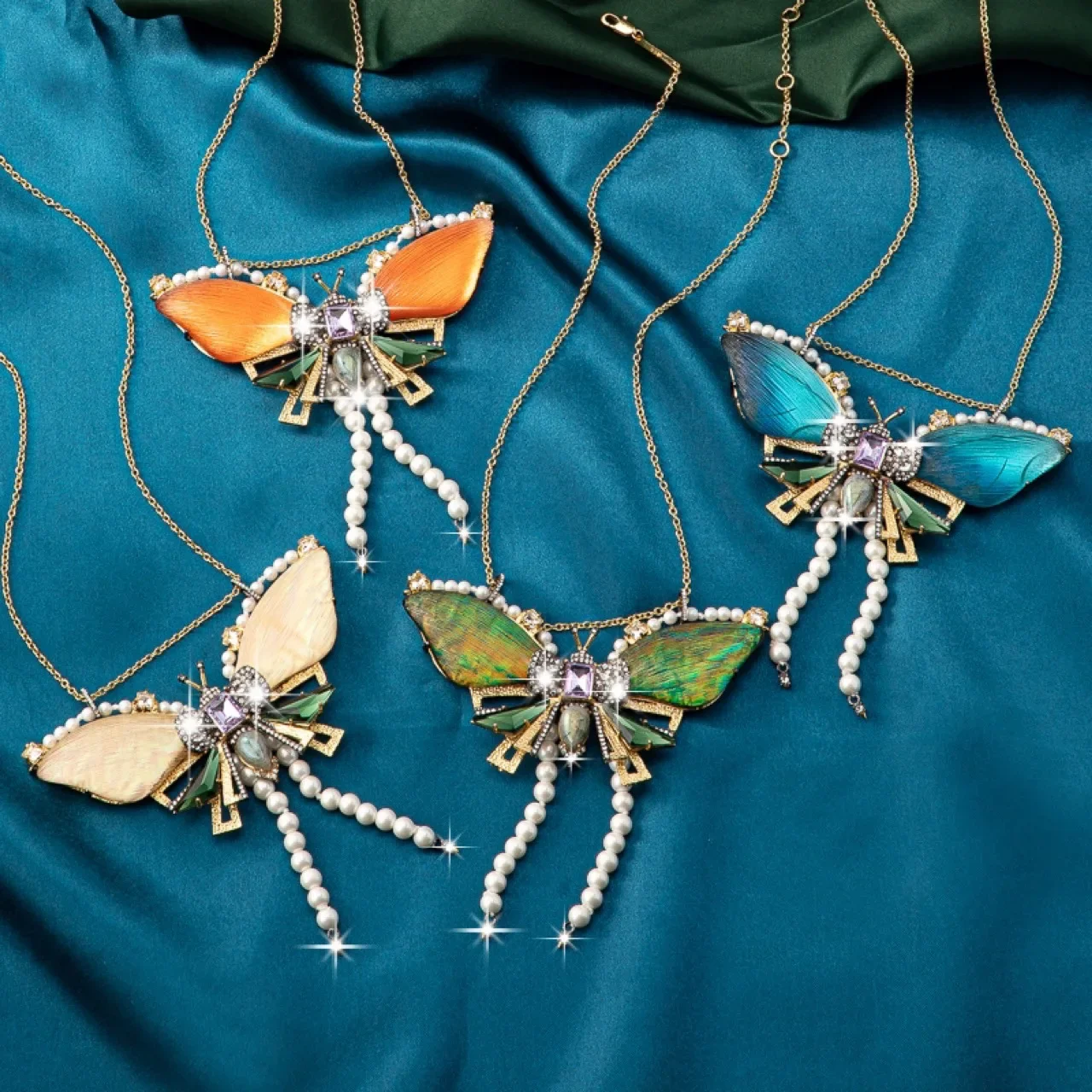 Genius Original Design Copper-plated Gold-plated Two-color Butterfly Series Pearl and Diamond Necklace