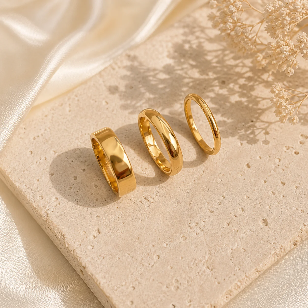 

Gold Plated Plain Band Couple Ring Set, Dainty Polished Stackable Wedding Band for Men/Women