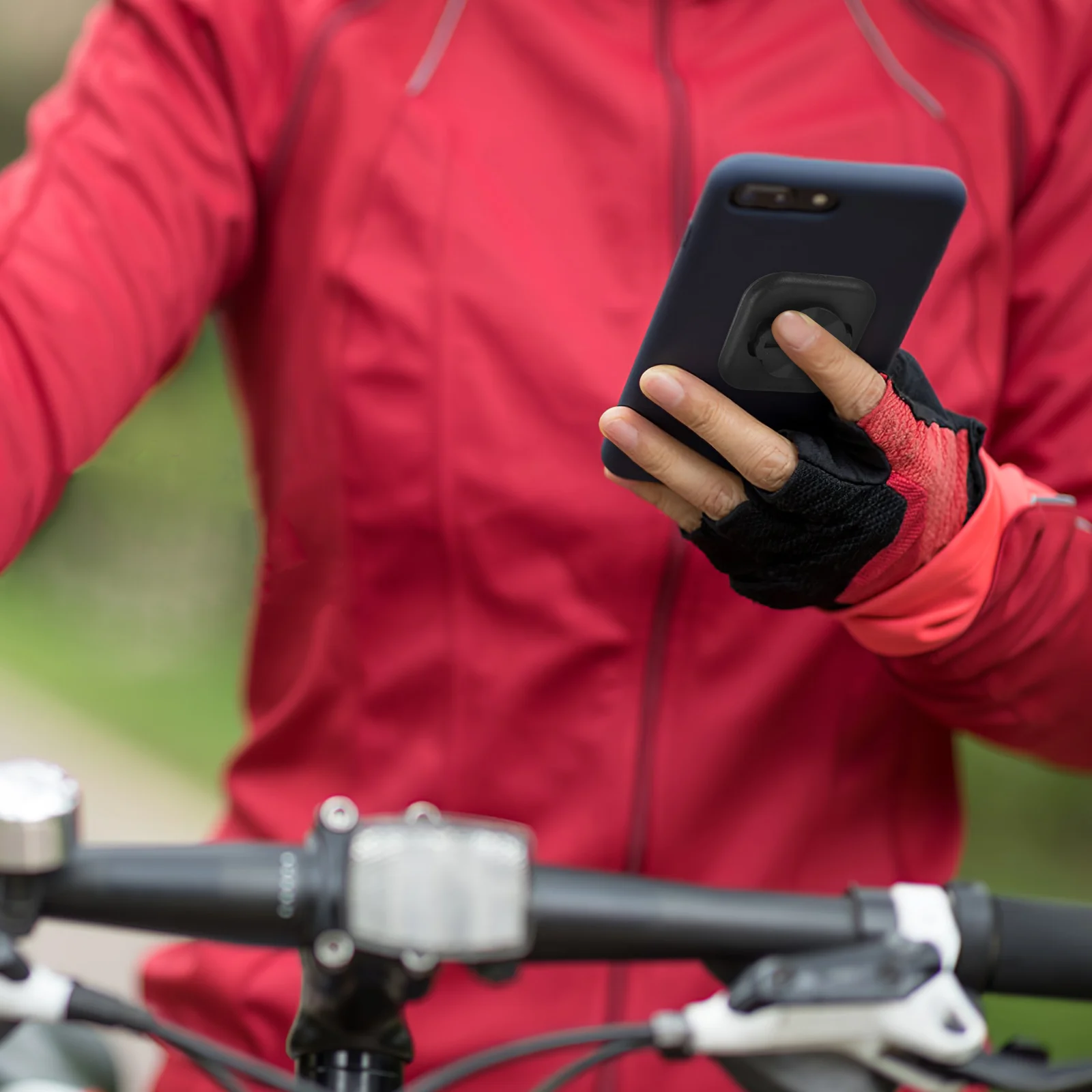 

Phone Mount for Bicycles Handlebar Bracket Sticker Reusable Bike Holder Plastic Material Adjustable Angle Compatible Devices