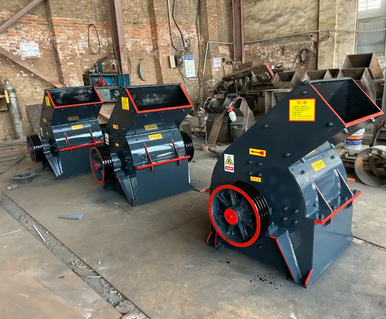 Portable Diesel Engine Hammer Mill Crusher Mini Mobile Gold Ore Rock Heavy Portable Stone Crusher with Gear Component