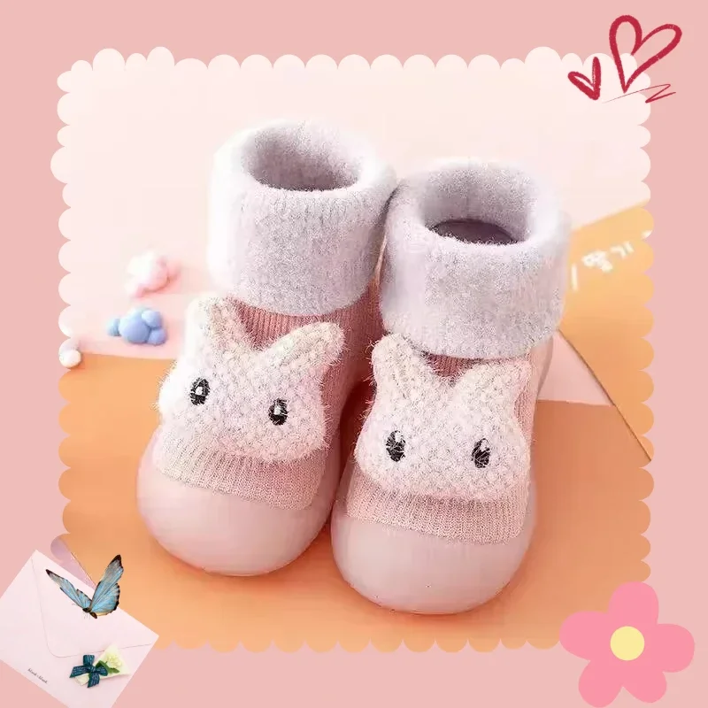 Sepatu Anak-anak Hangat Anti-selip Gaya Klasik Kaus Kaki Sepatu Balita Bayi Kartun Tebal Musim Dingin untuk Sepatu Lantai Anak Laki-laki dan Perempuan