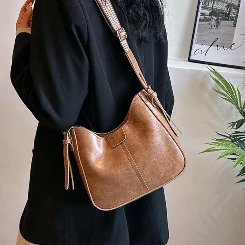 حقيبة دلو حقيبة اليد للأزياء للسيدات ، حقيبة كتف جلدية خفيفة الوزن محفظة للاستخدام اليومي