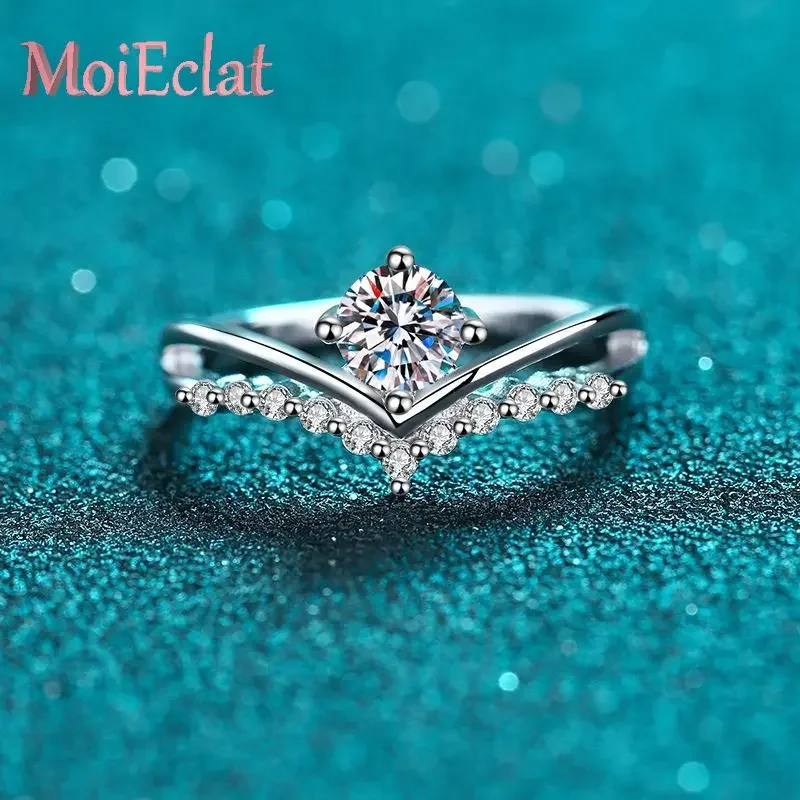 

Роскошные V-образные платиновые кольца Pt950 для женщин, установка с четырьмя когтями, 0,5 карата, кольцо с бриллиантом из муассанита, простые корейские ювелирные изделия