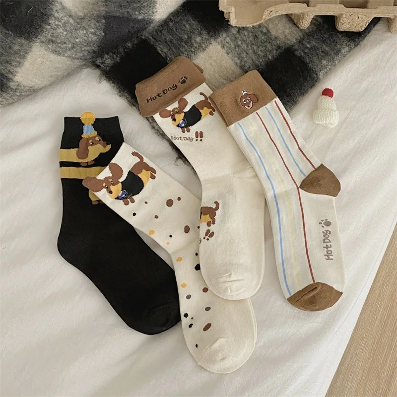 Korean Autumn And Winter Dog Embroidery Mid-tube Socks Female Flanged Cartoon Dachshund Dog Fashion Cute Socks