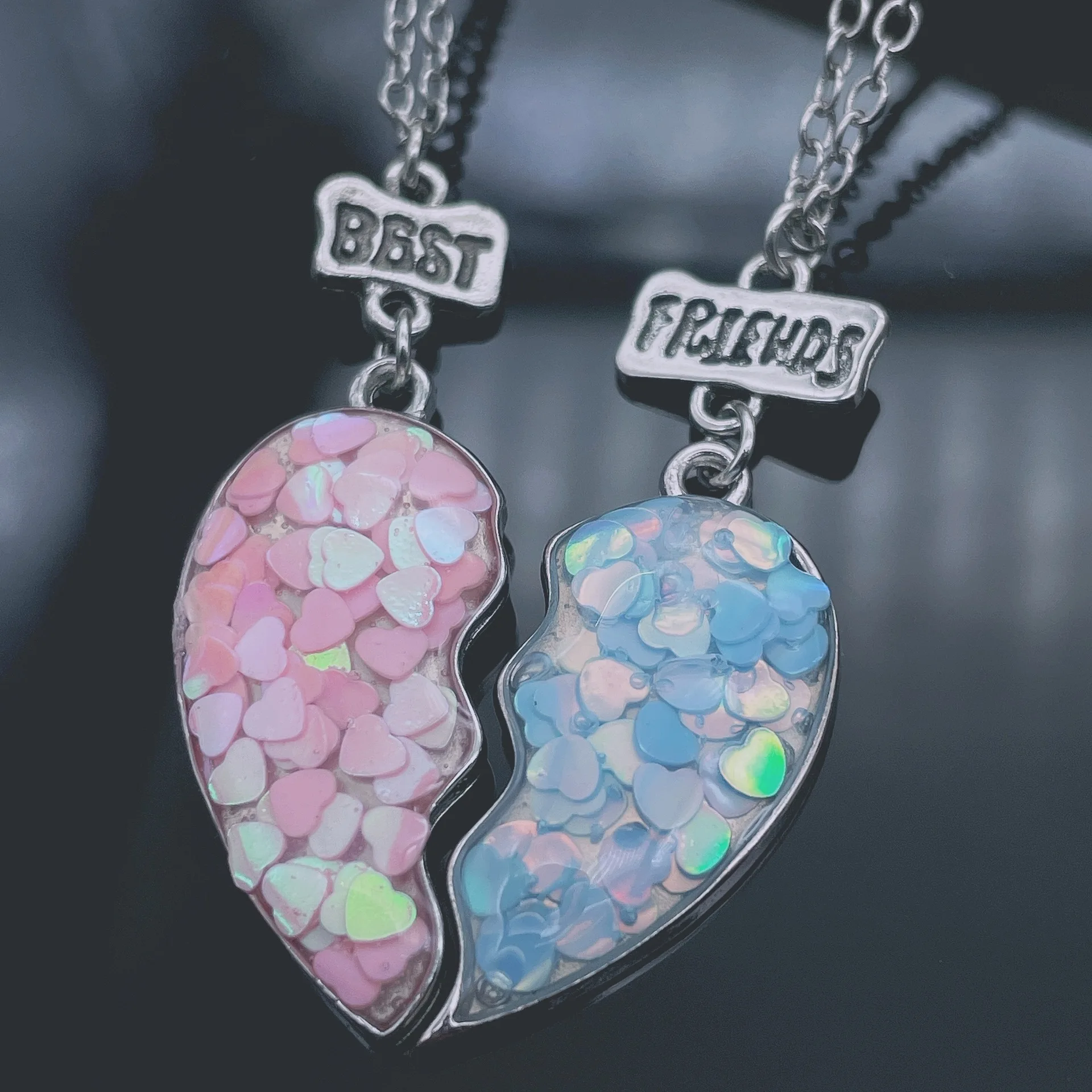 2PCS Fashion Best Friends Necklaces for Women Luxury Sequin Heart Broken Stitching Pendant Chain BFF Friendship Jewelry Gifts
