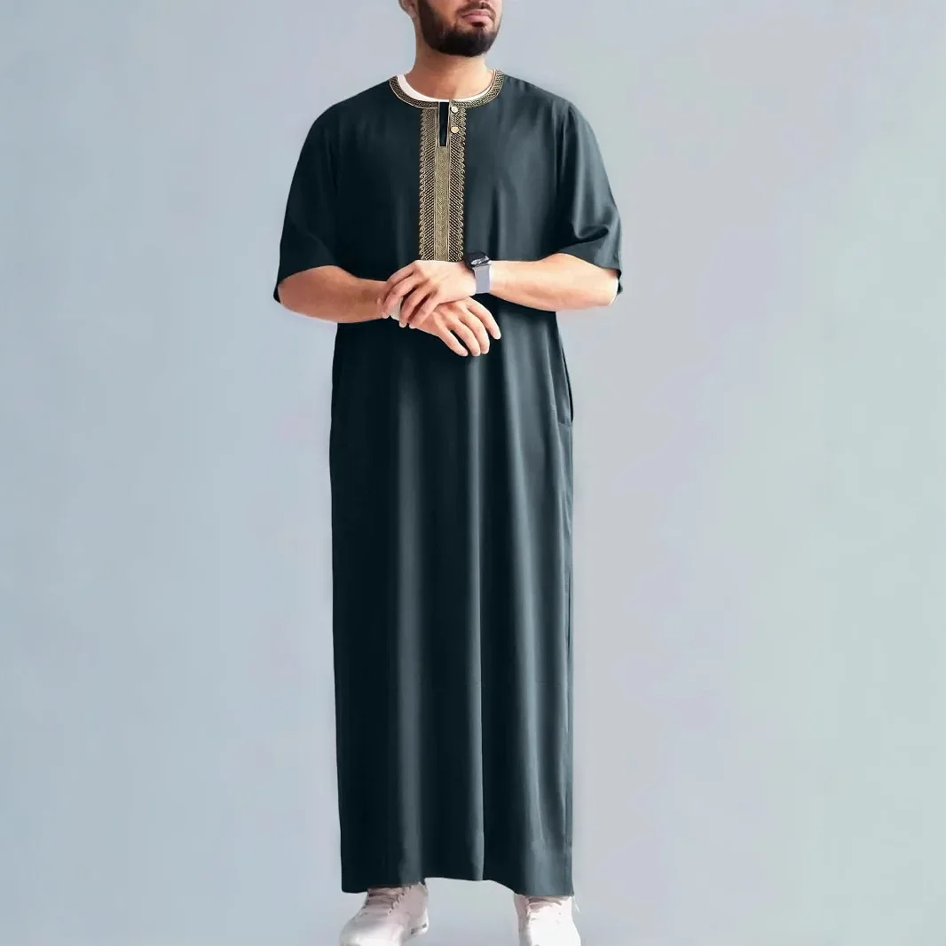 2025 New Middle East Vintage Muslim Medium Sleeve Embroidery Ethnic Style Moroccan Men's Robe Side Pocket Men's Muslim Robe