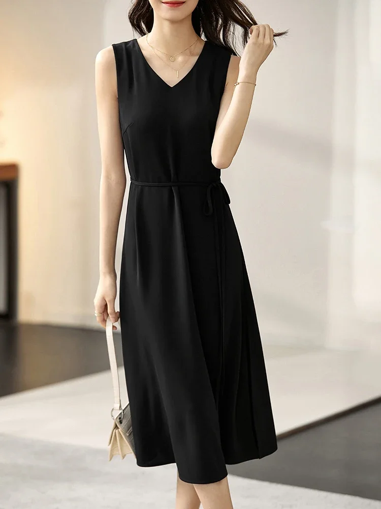 SENTUBILA Elegante Lace-up Zomerjurken Voor Vrouwen 2025, Koreaanse Mode V-hals Zijsplit Tank Mouwloze Midi-jurk 123L42826