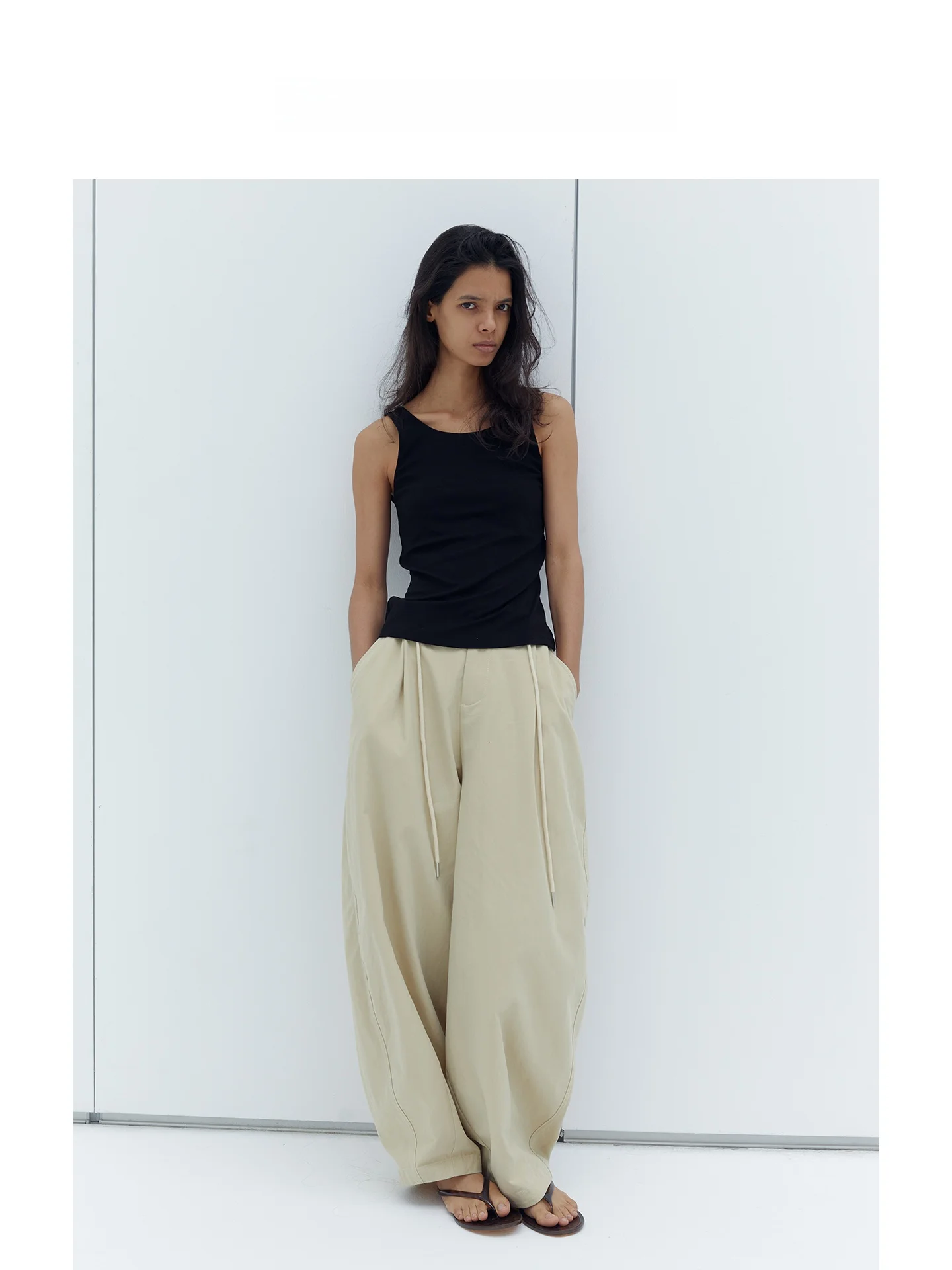 Leonorayang Summer Slim Fit round Neck Sleeveless Tank Top Women's Ballet Style Lyocell Blend Casual High Elasticity Thin Model