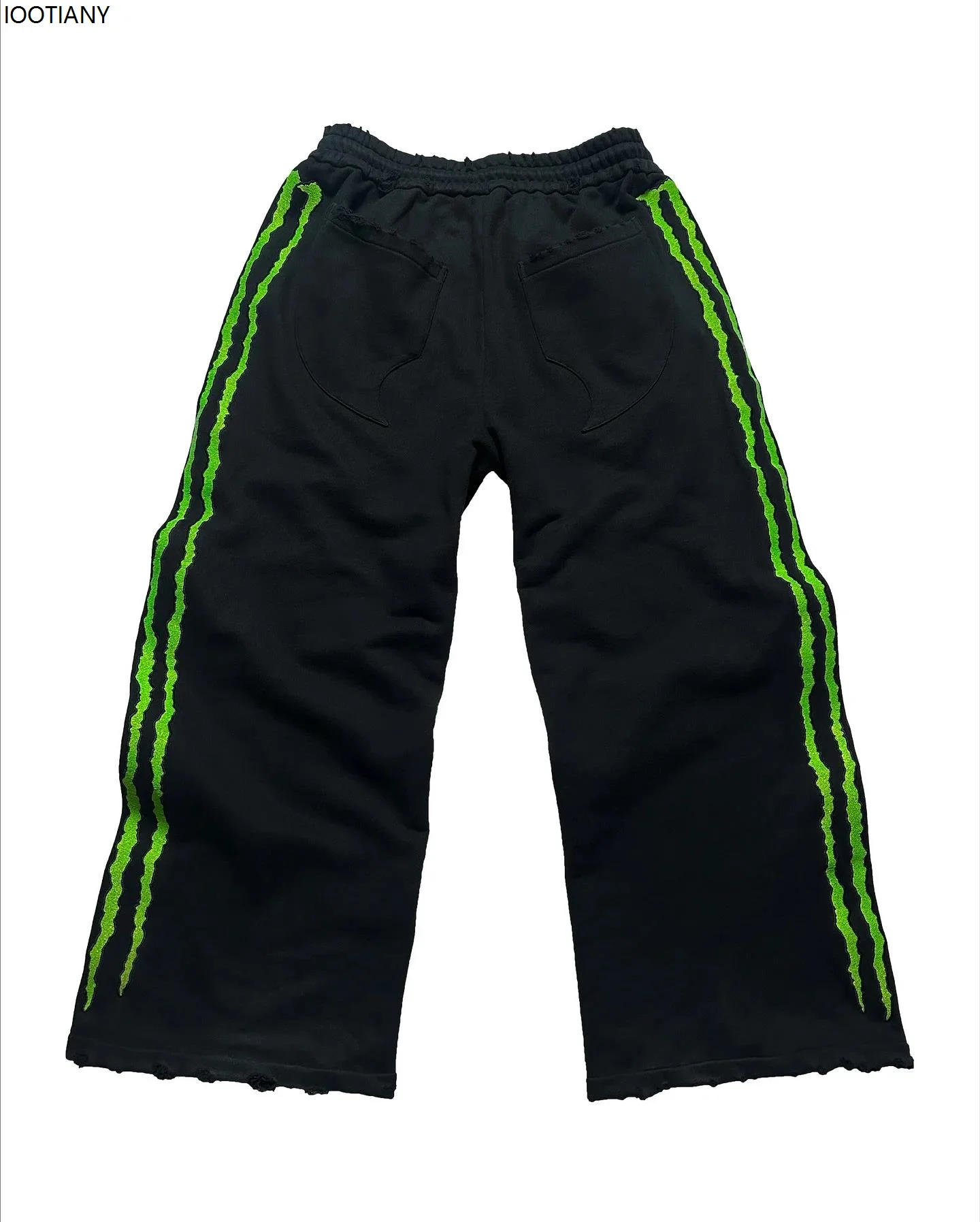 Рисунок 2 - Уличные брюки в форме когтей в стиле хип-хоп