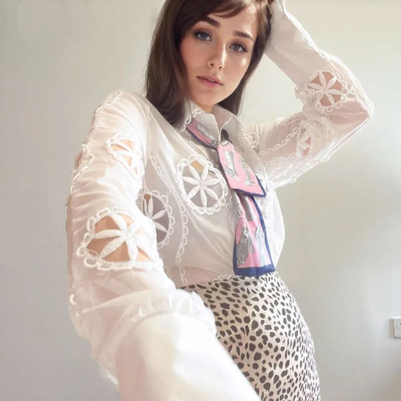 

GELITAYIN Fashion Lace White Blouse Women Hollow Out Flower Embroidery Shirt Sexy See Through Turn Down Collar Long Sleeve Lady
