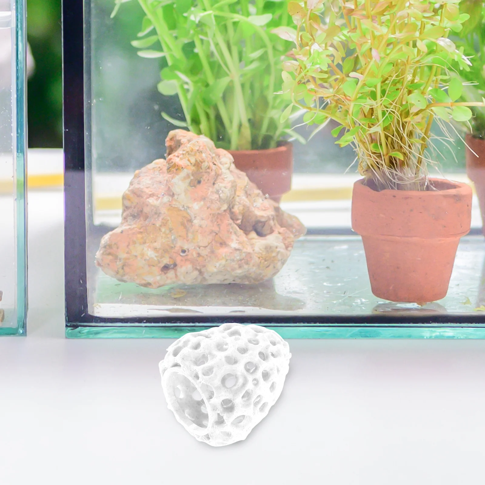 

Aquarium Decoration Breeding Cave Hiding House Decorate Shrimp Hide Fish and Shelter Plastic Decorations Ornaments