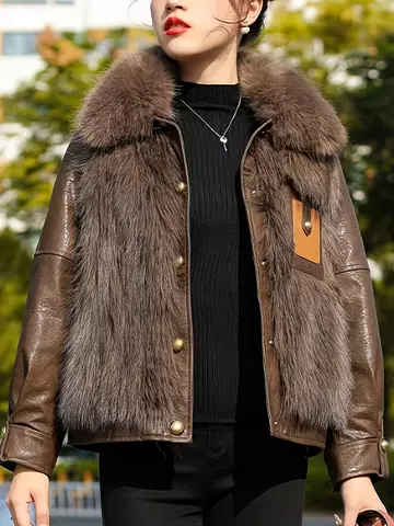 Women's Fashionable Fur Coat, Versatile for Casual, Business, Party, and Outdoor Wear, Integrated Fur and Leather Design, Thickened for Warmth, Short Style for Autumn and Winter