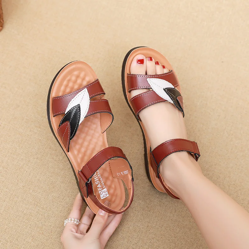 Women Sandals 2023 Fashion Outdoor Wedges Shoes Women Summer Flat Non-slip Soft Bottom Elderly Beach Casual Shoes Mother Sandals