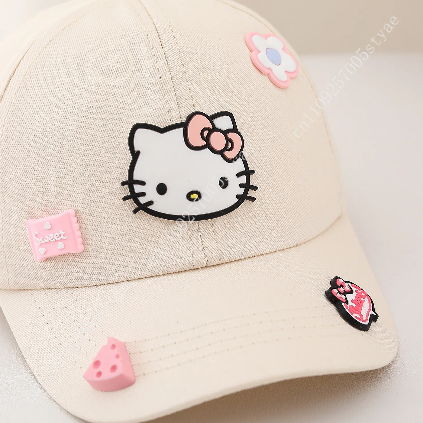 Children's hats, spring and autumn Kuromi boys and girls baseball caps Korean style kitten sticker cartoon