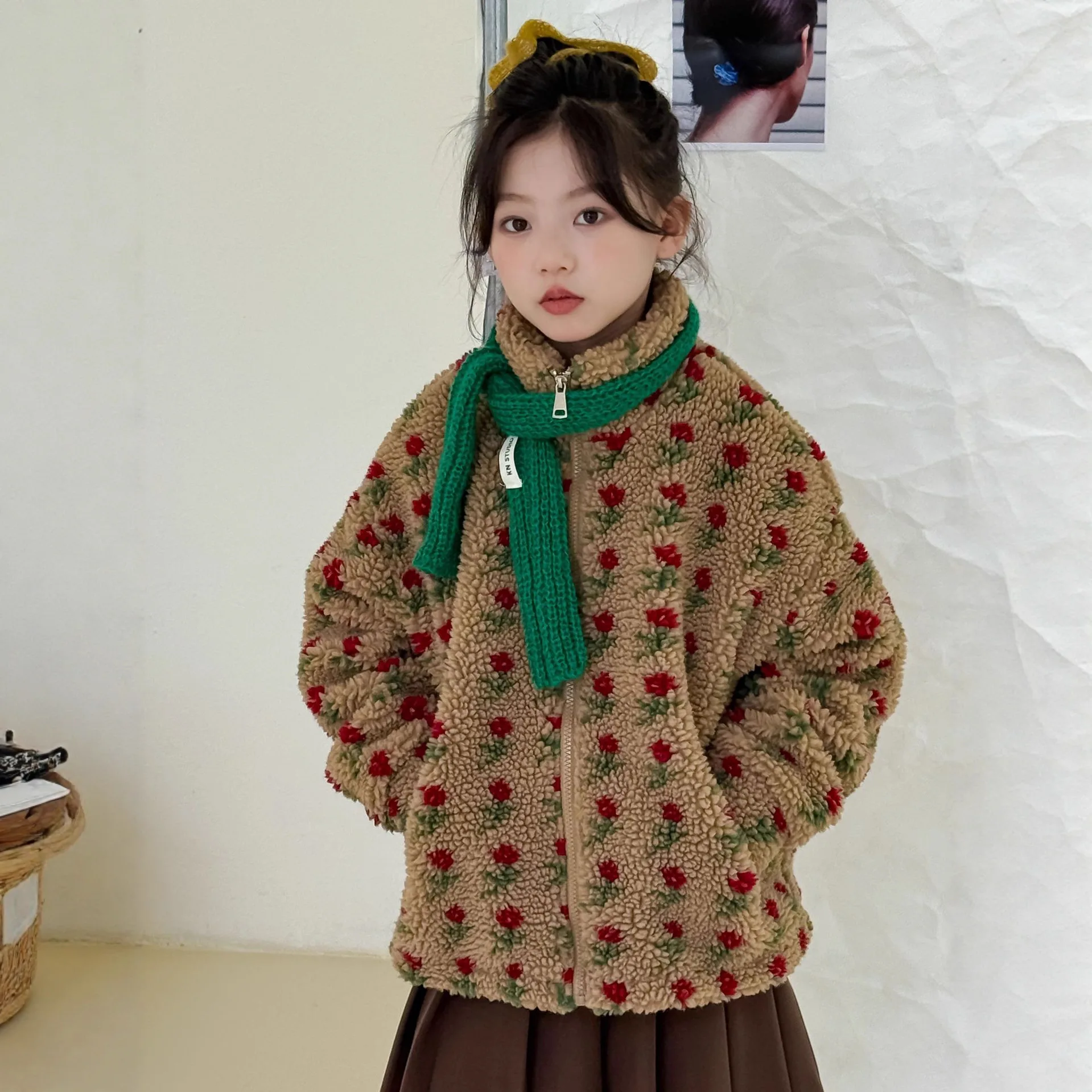 Girls Outerwear 2026 Winter New Item Stand Up Collar Lamb Wool Mixed with Cotton Thick Floral Top Daily Casual Sweet and Cute