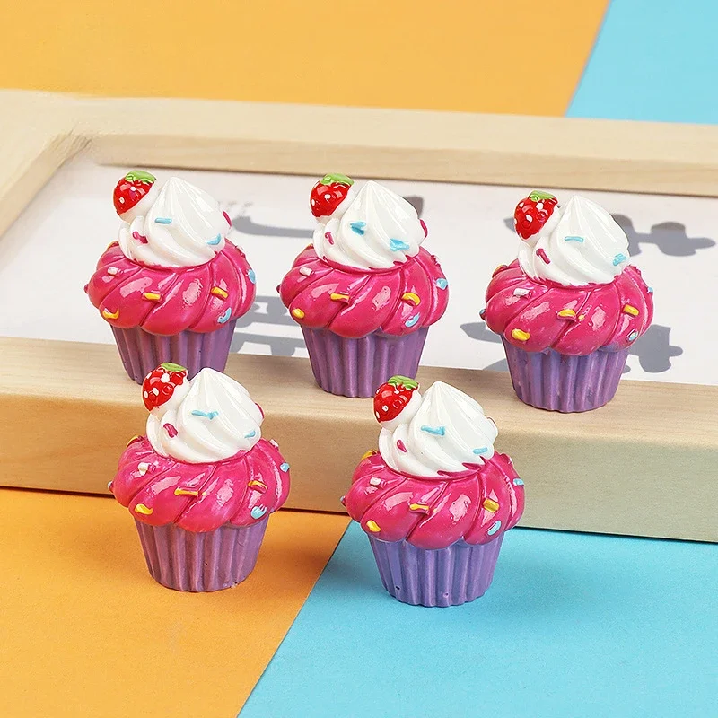 5pcs 3D Kawaii Resin Purple Cake Desk Accessories Statues Miniature Figures Dollhouse Items Figurines for Decoration Sculptures