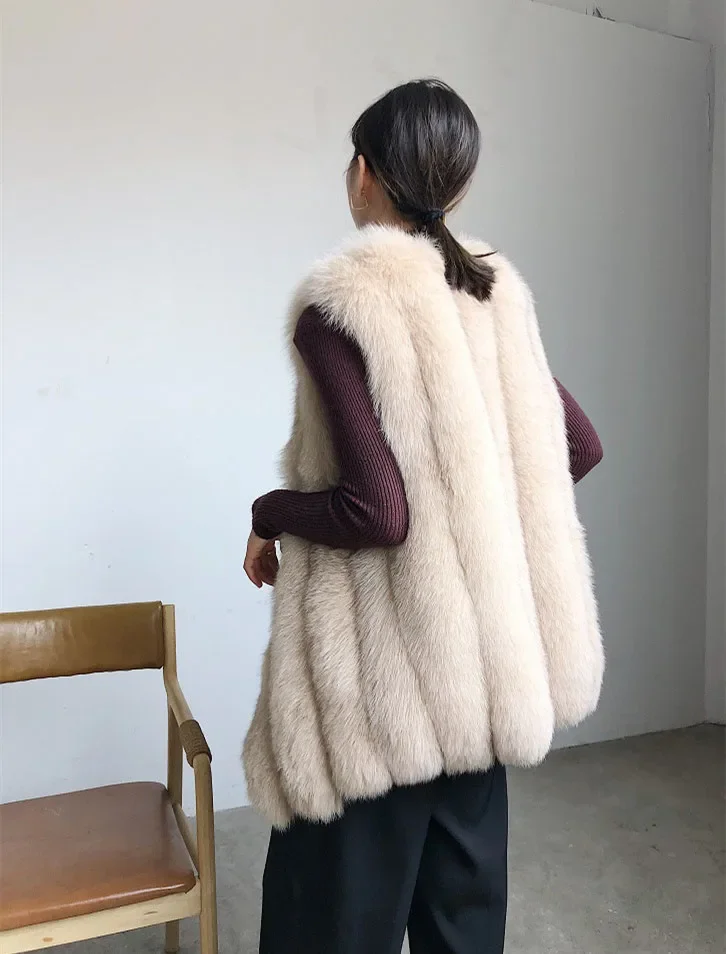 Soft and Bushy Genuine Fox Fur Vest for Women Fashionable Long Winter Warm Waistcoat Gilet