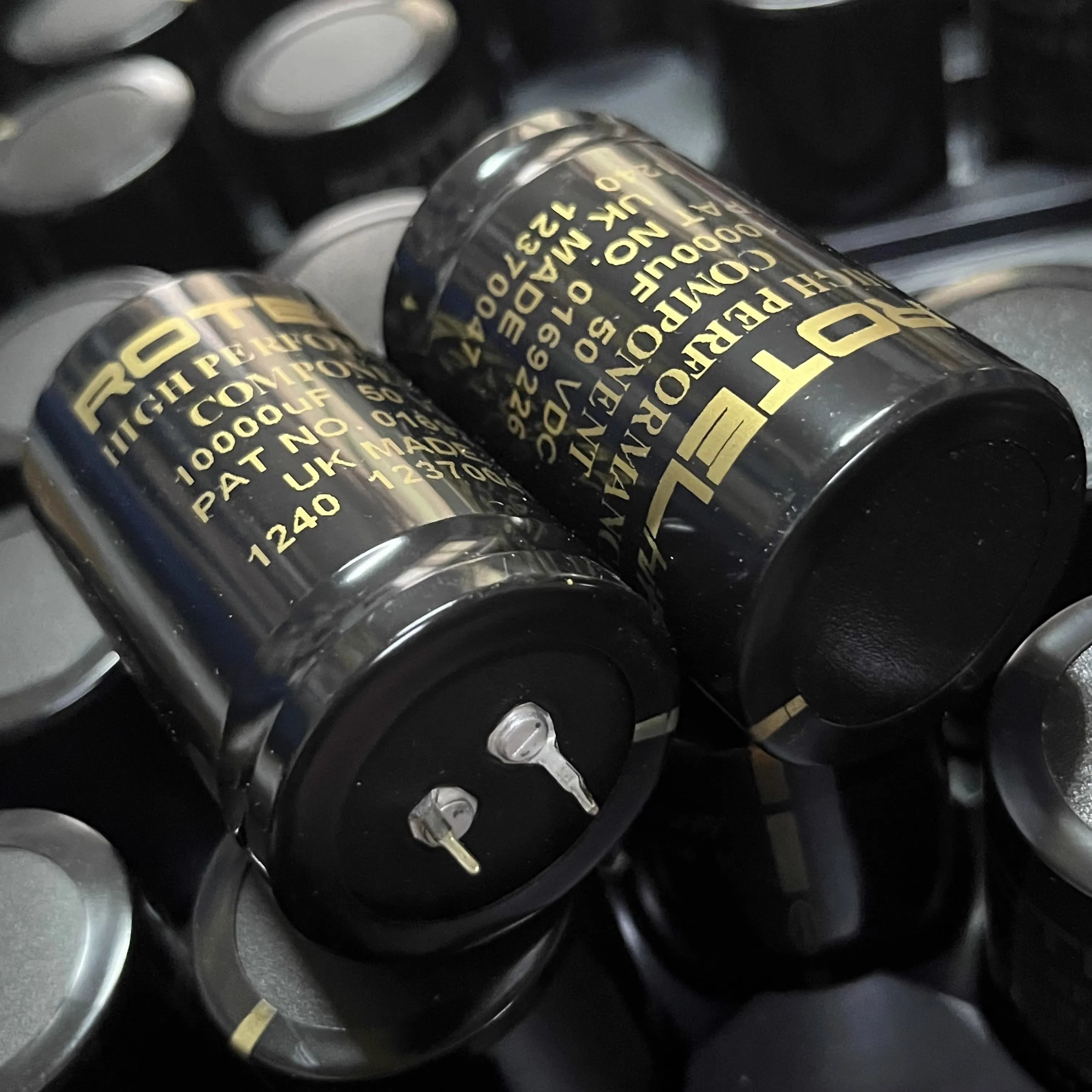 Brand new ROTEL UK Luyao custom-made 10000UF 50V HIFI audio filter electrolytic capacitor 35*56MM