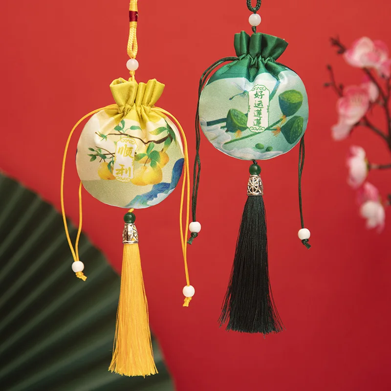 New Ping An lucky bag small sachet car pendant sachet wormwood purse bag Dragon Boat Festival merchandise carry-on kit sachet