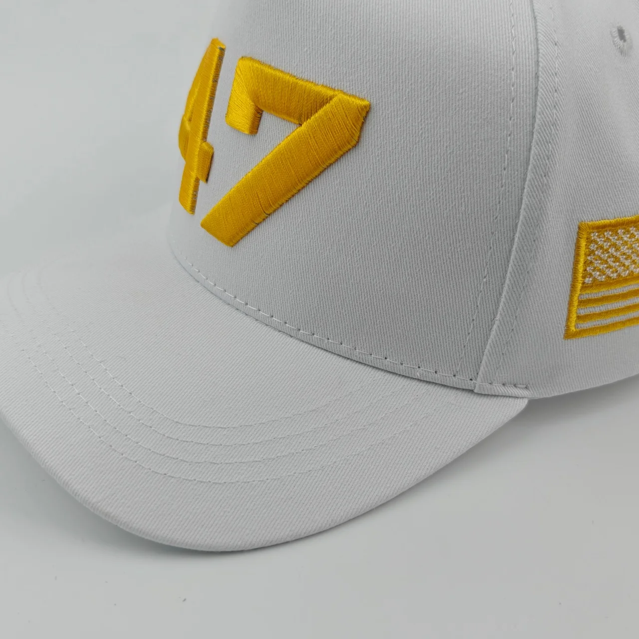 Charlie Kirk Hut, Goldstickerei, USA 47, Baseballkappe für Männer und Frauen, republikanische Geschenkhüte, weiß – Detail 25