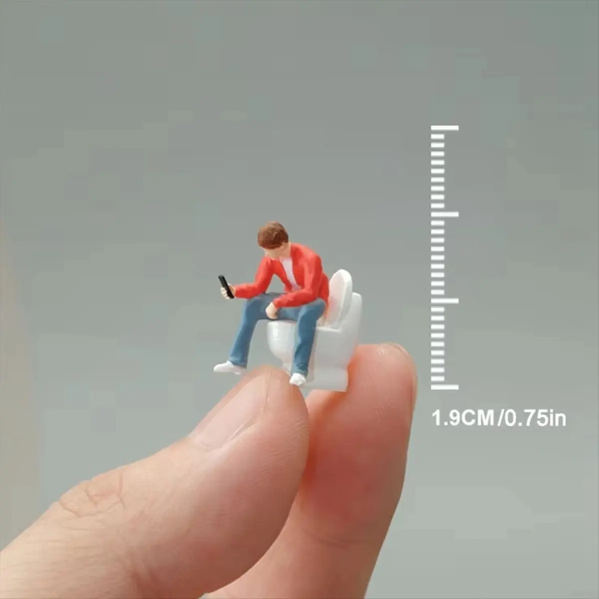 ABJX 1/64 Scale Scene Model Squatting Crap Man in Scale for 1:64 Simulation Architectural Scenes and Car Models Scene DROP SHIPP