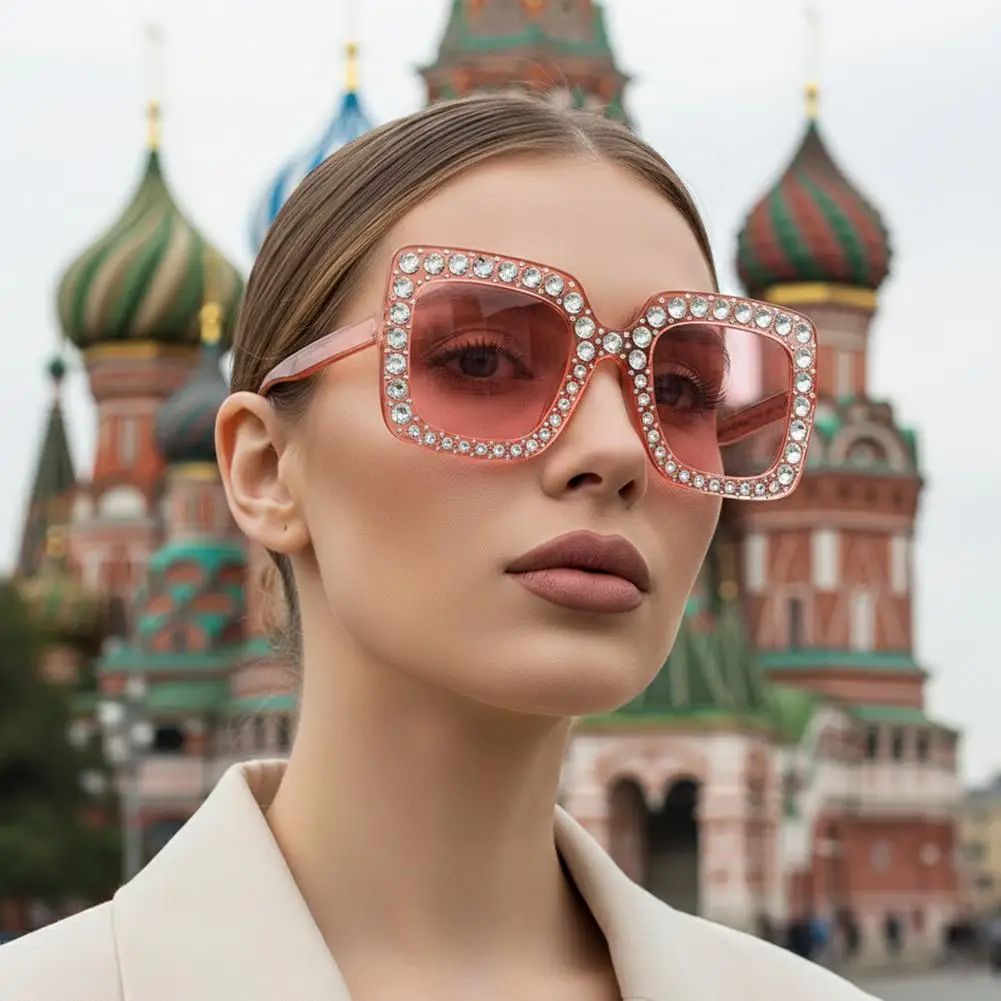 Oversized Square Sunglasses Retro Rhinestone Crystal Frame UV Protection Fashionable Outdoor Sunglasses For Vacation