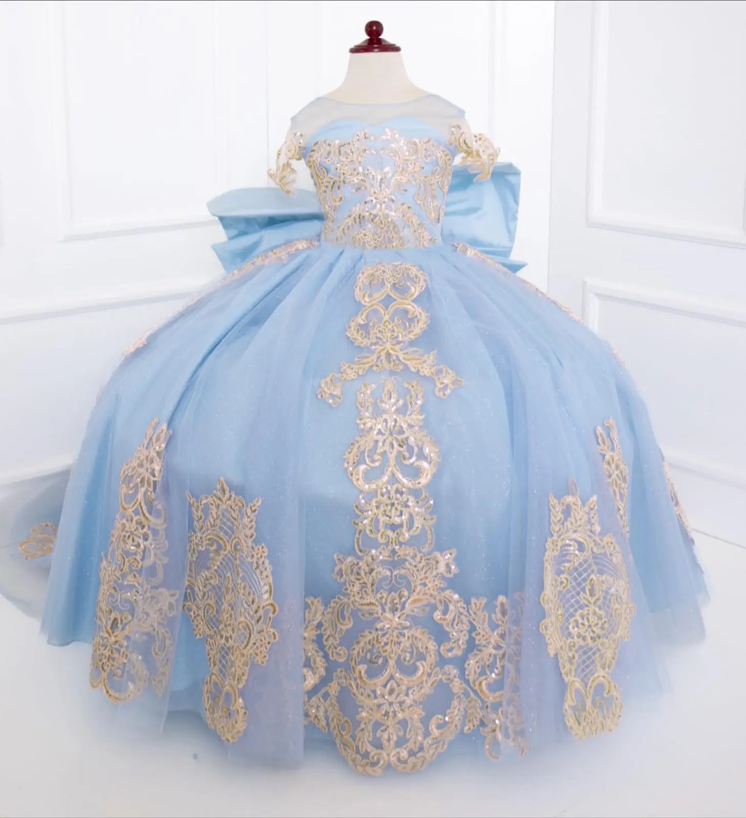 

Customized Sequins Gold Appliques with Long Trailing Flower Girl Dress for Princess Wedding Birthday Birthday Ball Gowns