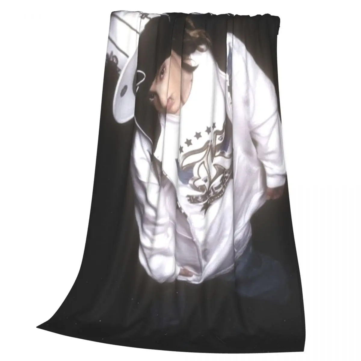Tokio Hotel Tom Kaulitz Music Band Blankets Soft Warm Flannel Throw Blanket Cover for Bed Living room Picnic Travel Home Couch