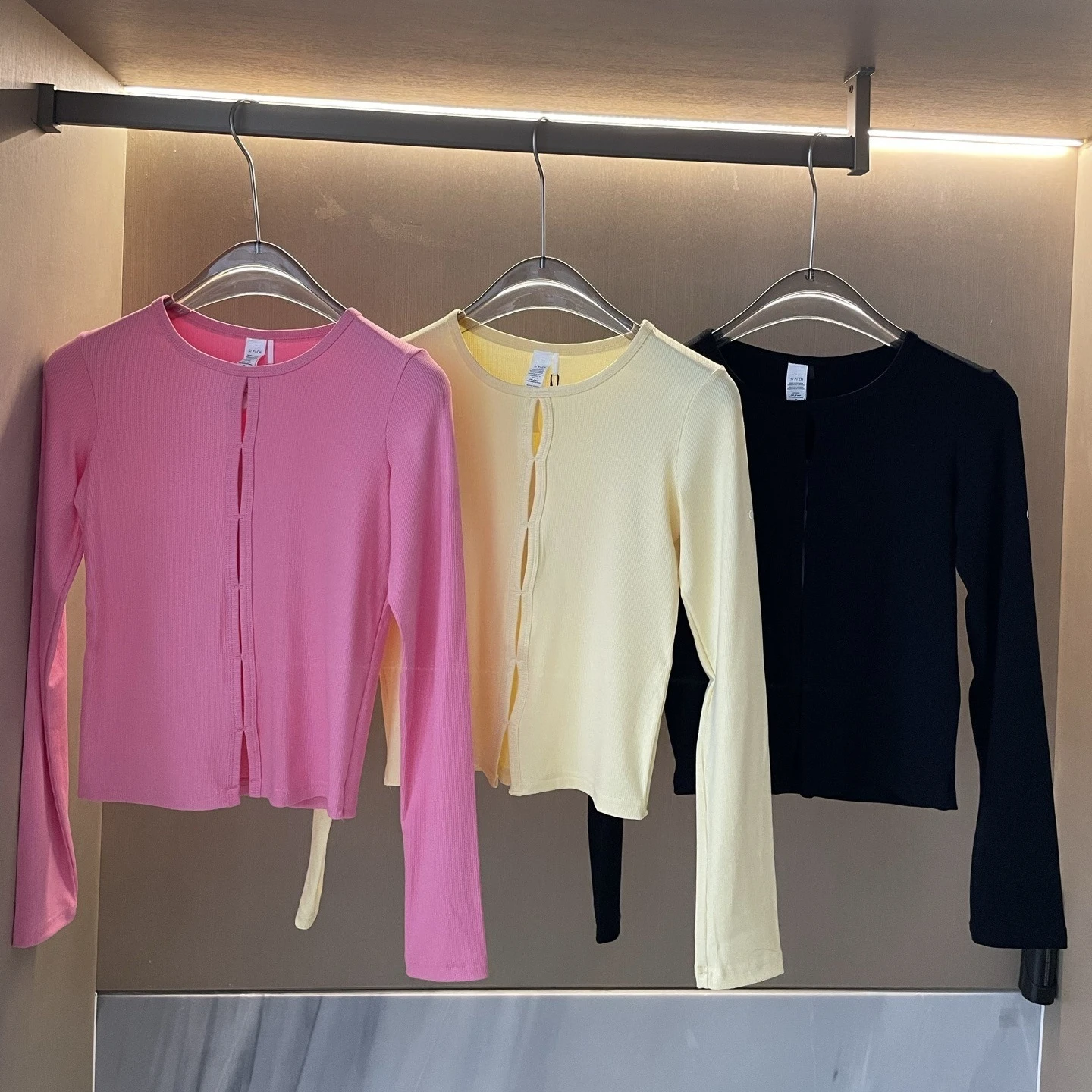 Camiseta de Yoga para Mujer con Diseño Recortado, Manga Larga, Color Sólido, Alta Elasticidad, Top Deportivo para Gimnasio, Ropa Deportiva, Tops de Algodón Elástico para Yoga