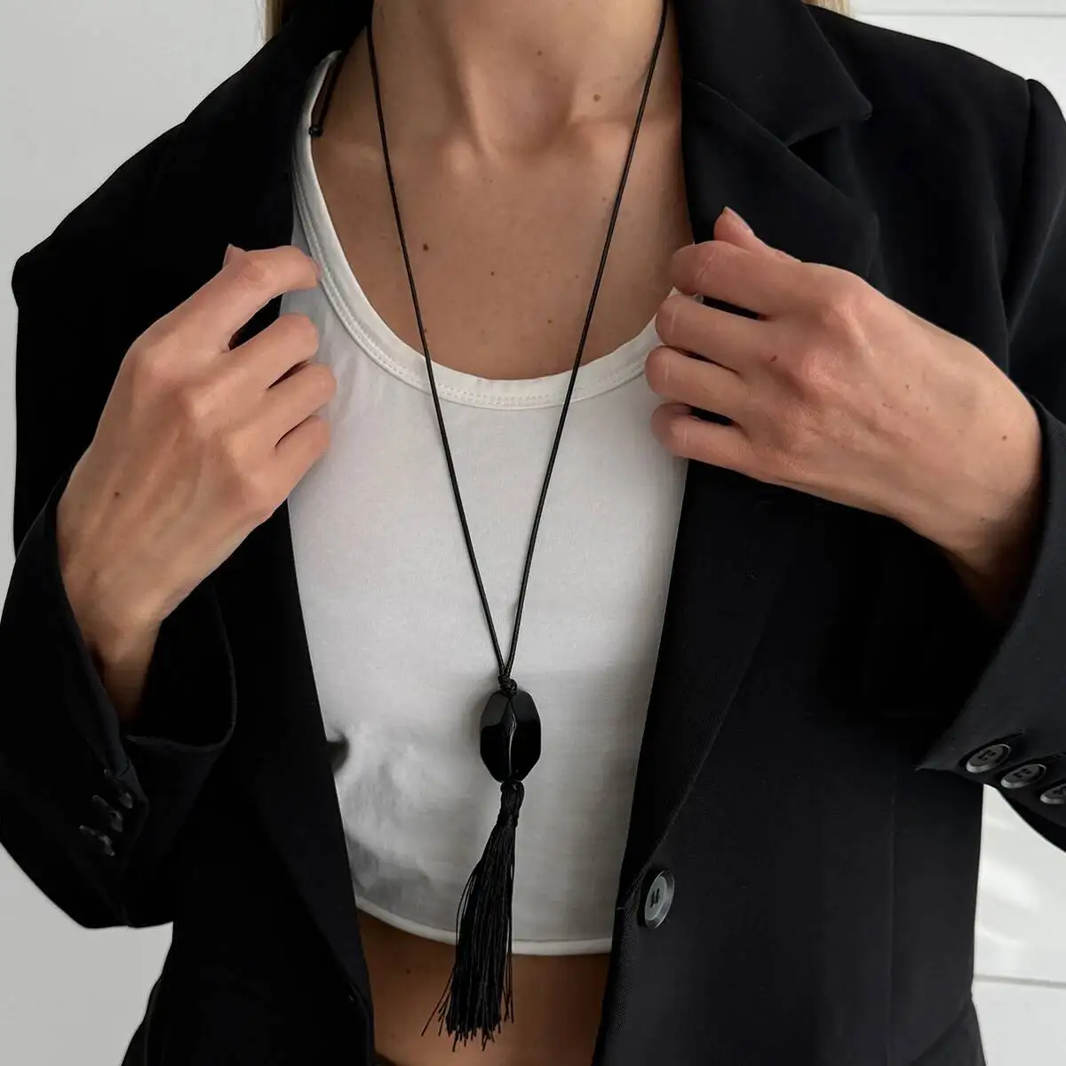 KunJoe New Trendy Black Acrylic Geometry Pendant Necklace Women Simple Rope Chain Long Tassel Sweater Chain Fashion Jewelry Gift