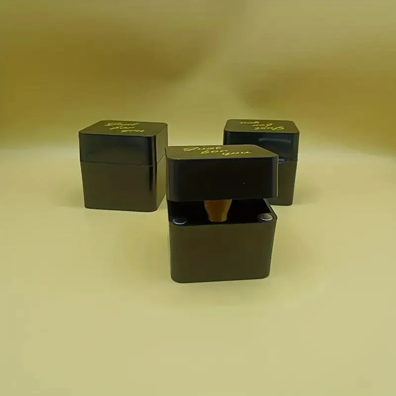 Pop-Up 3D Middle Finger Prank Box, Funny Surprise Gag Gift for Adults, Office & Home Desktop Decor