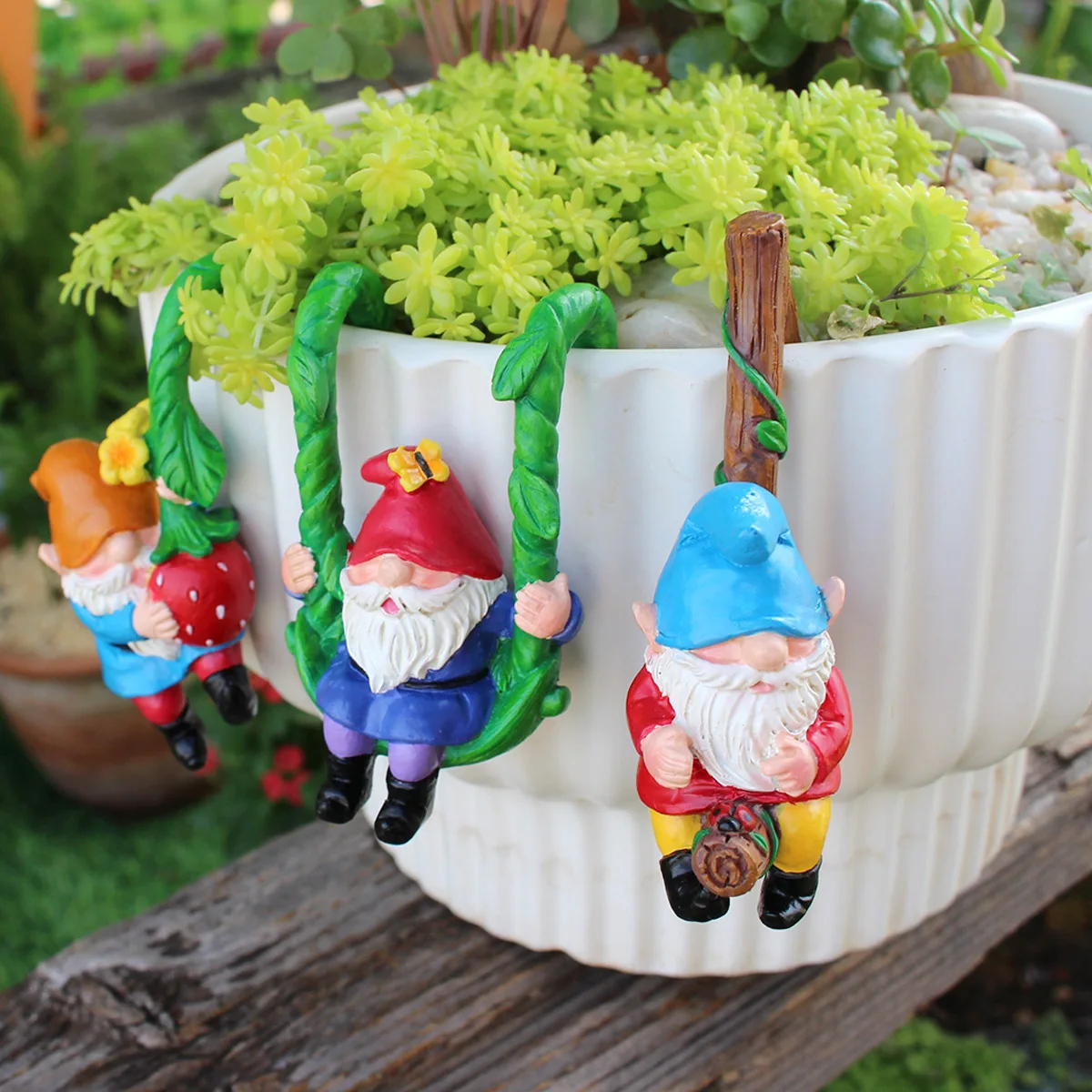 

3PCS Swing Gnome Set - Resin Garden Decor, Whimsical for Outdoor Tree & Wall‌