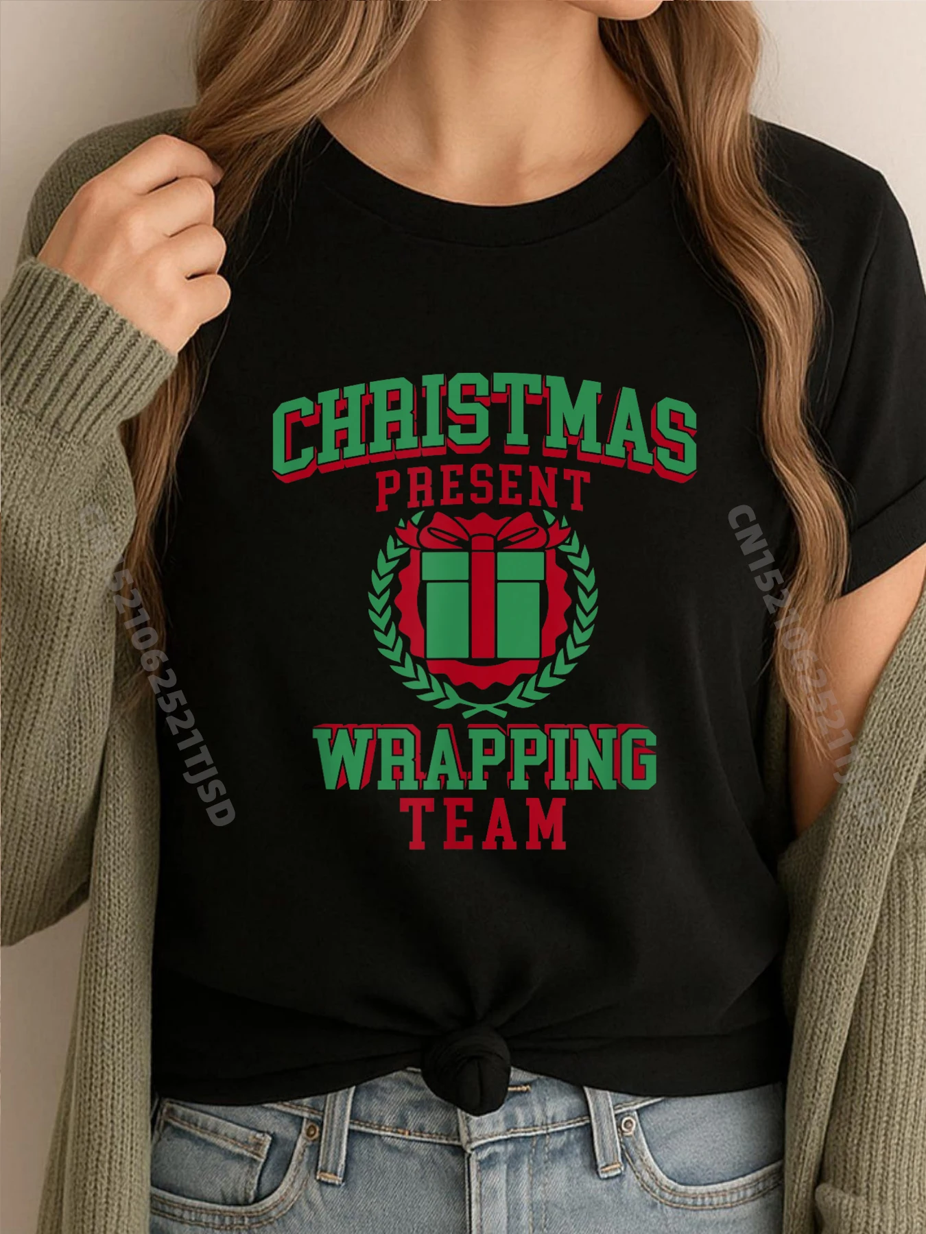 

Trendy Classic Centered Christmas Wrapping Team Clothing T Shirts WashedKorean