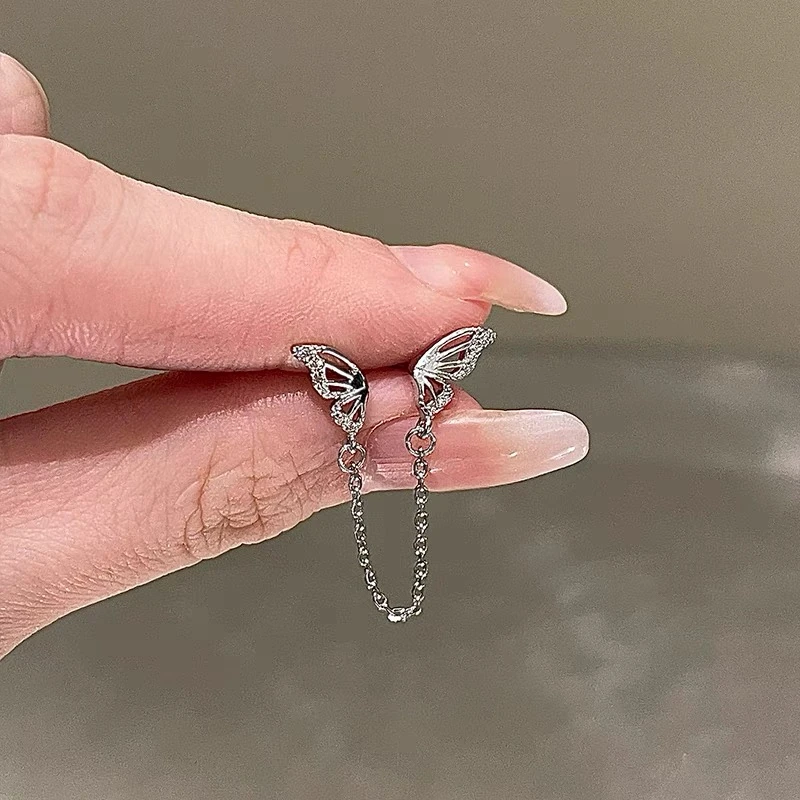 1PCS Sliver Color Butterfly Wing Chain Medical Titanium Steel Ear Bone Nail New Fashion Earrings for Women Cochlea Accessories