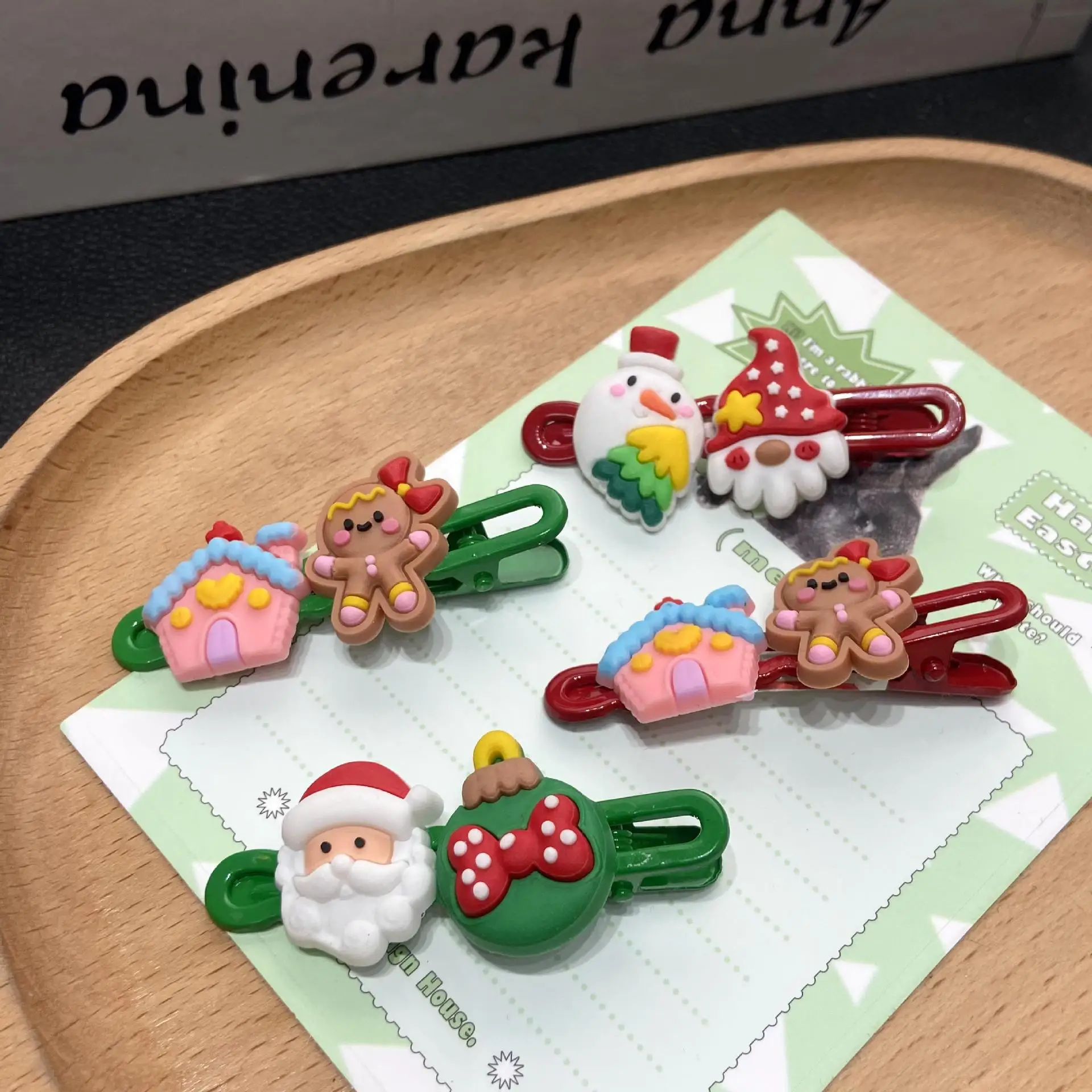 

Christmas Cute Cartoon Hair Clip for Women Niche Design Simple and Exquisite Versatile and High-end Bangs Clip Hair Accessory